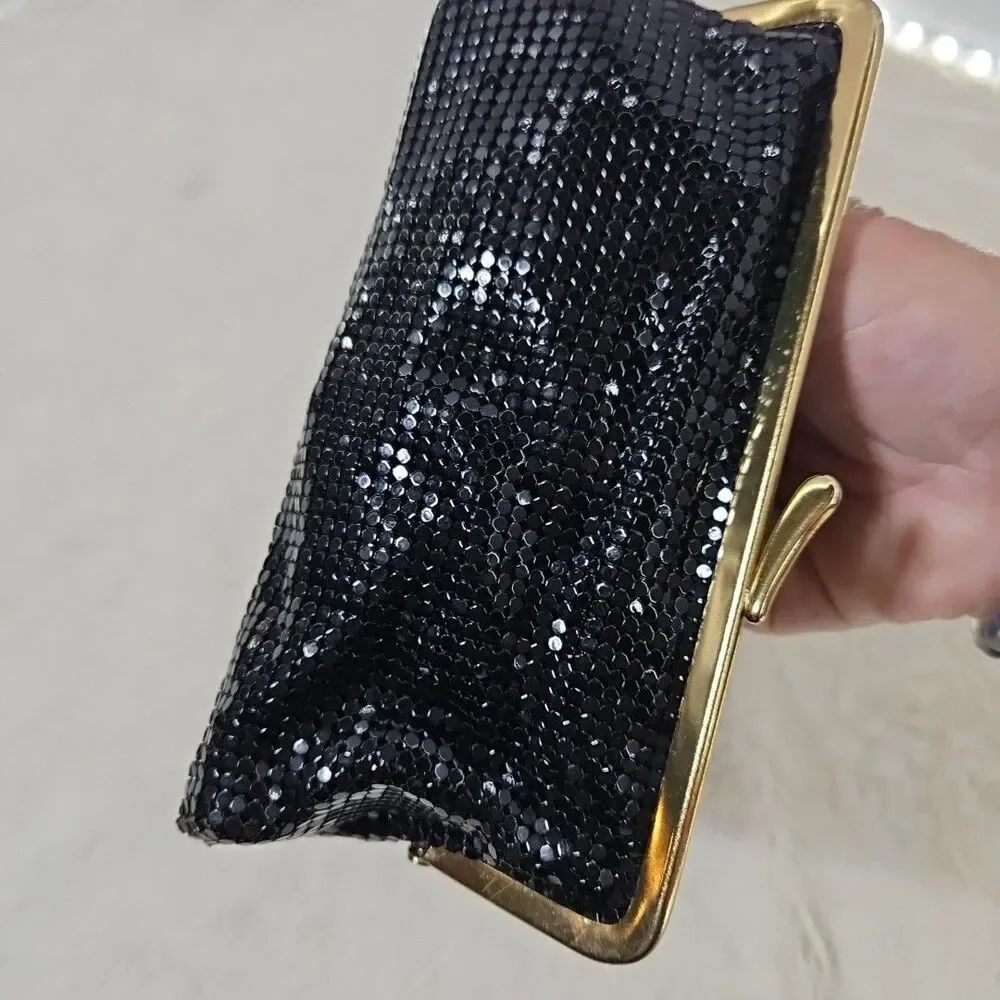 Whiting & Davis Black Mesh Evening Clutch Gold Kiss Lock 7.5”x4” Made In USA EUC